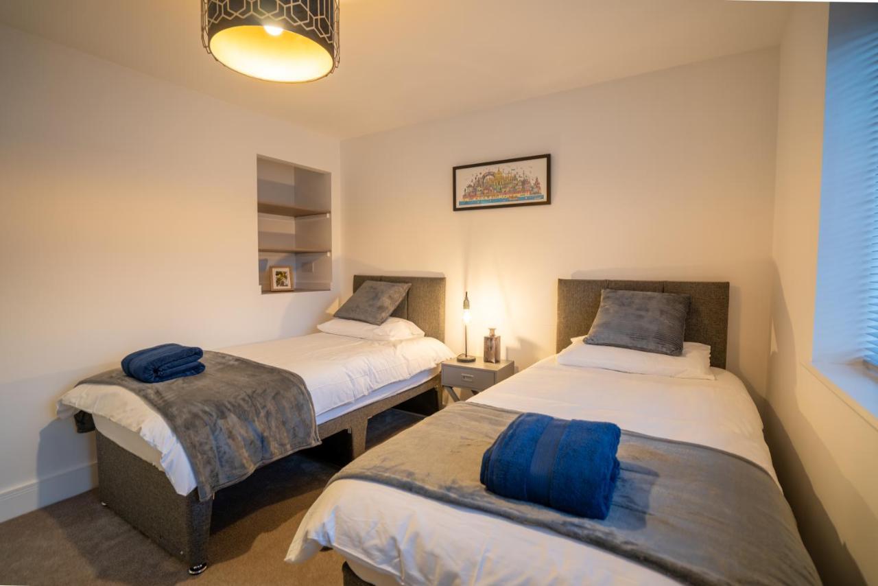 Mill Road Apartment First Floor Кролей Экстерьер фото